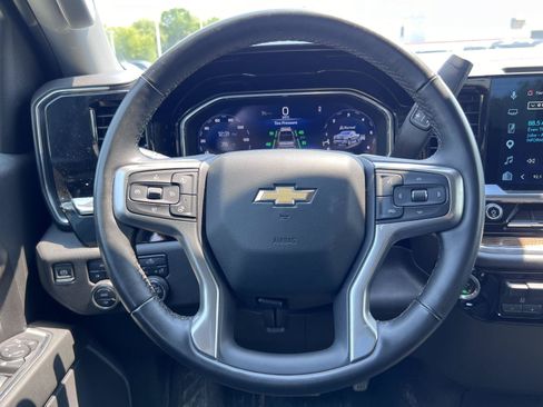 Used 2025 Chevrolet Silverado 1500 LT w/ Work Truck Package AWD/4WD image 5