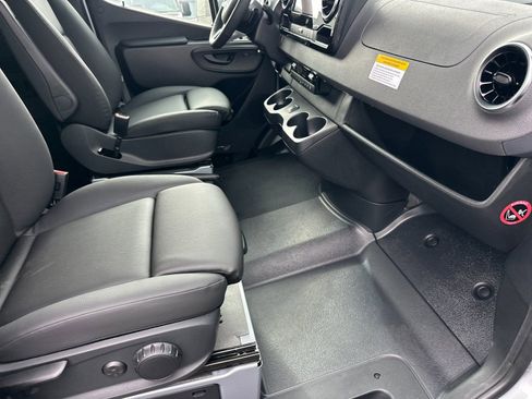 New 2025 Mercedes-Benz Sprinter 2500 image 17
