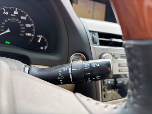 Used 2011 Lexus RX 350 2WD w/ Premium Pkg image 16