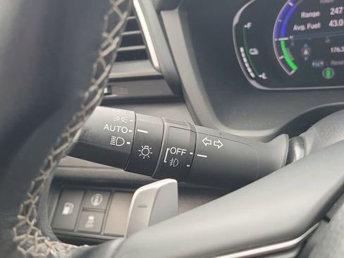 Certified 2020 Honda Insight Touring image 35