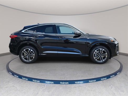 New 2025 Audi Q5 Premium image 2