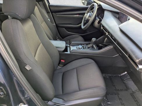 Used 2019 MAZDA MAZDA3 Sedan image 19