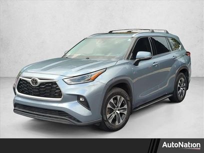 Used 2021 Toyota Highlander XLE