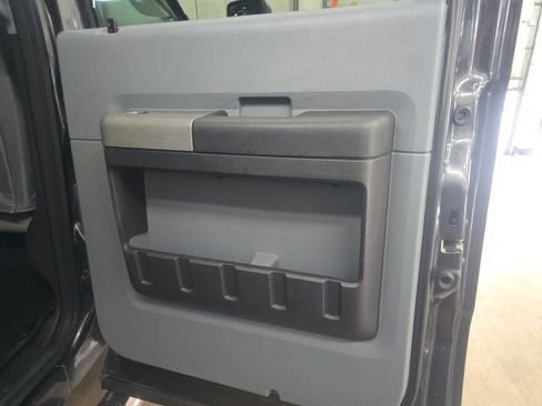 Used 2016 Ford F250 XLT AWD/4WD image 8