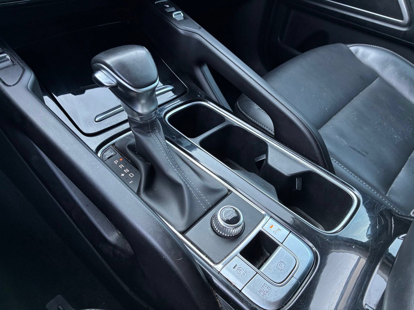 Used 2025 Kia Telluride S FWD image 27