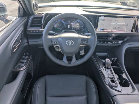 New 2026 Toyota Crown Signia AWD/4WD image 17
