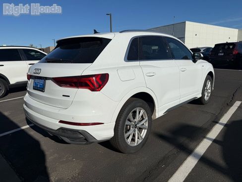 Used 2025 Audi Q3 2.0T Premium image 4