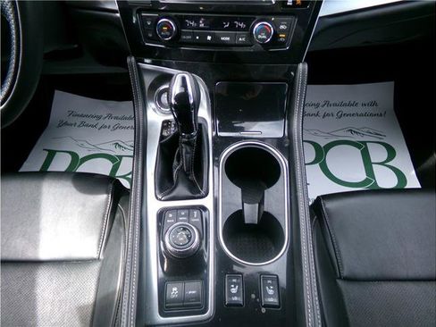 Used 2022 Nissan Maxima SV w/ Floor Mat Group image 8