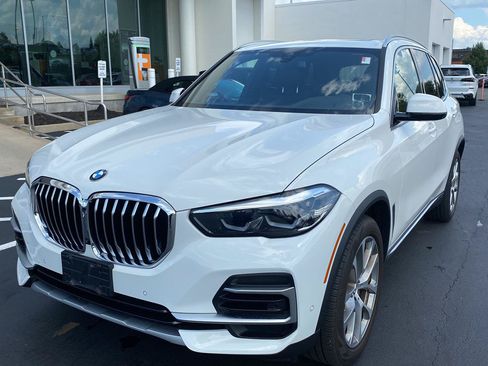 Used 2023 BMW X5 xDrive40i w/ Premium Package AWD/4WD image 7