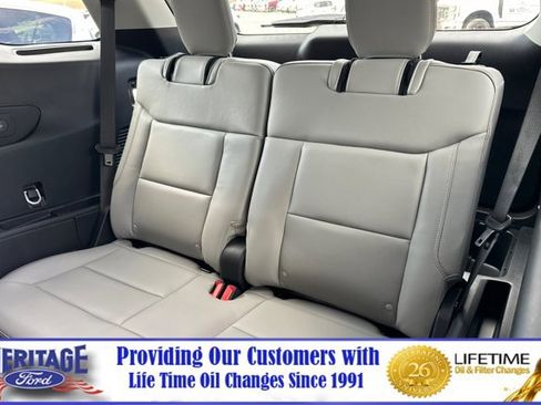 New 2025 Ford Explorer Active w/ Active Comfort Package image 15