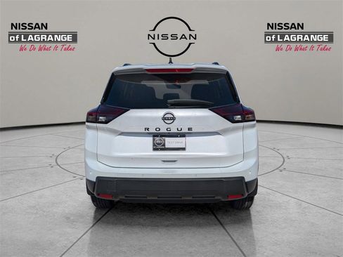 New 2026 Nissan Rogue SV image 6