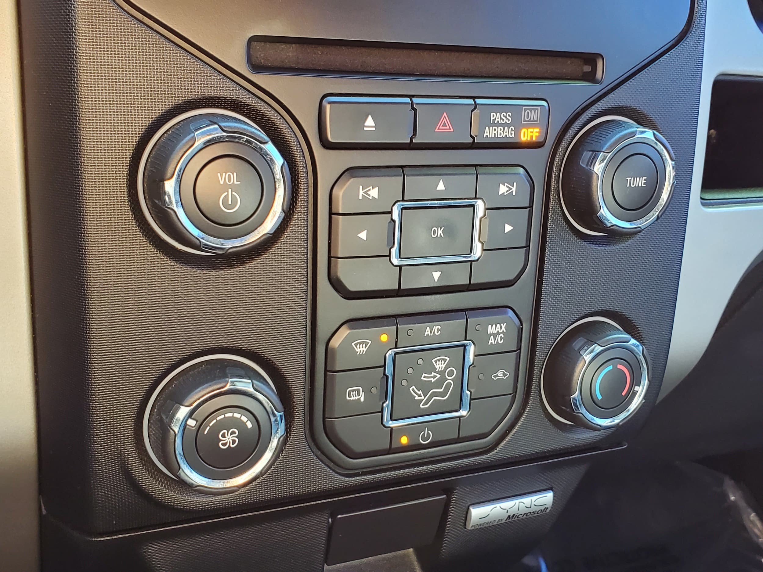 Used 2014 Ford F150 XLT w/ XLT Chrome Package AWD/4WD image 23