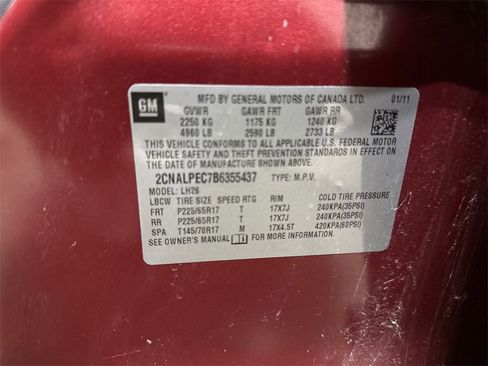 Used 2011 Chevrolet Equinox LT w/ Chrome Appearance Package image 28