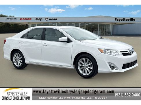Used 2013 Toyota Camry XLE w/ Leather Pkg image 1