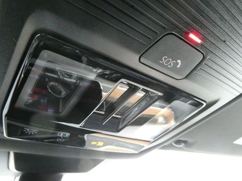 New 2026 Volkswagen Tiguan SEL R-Line image 35