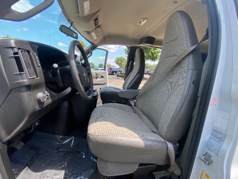 Used 2023 Chevrolet Express 3500 LS RWD image 14