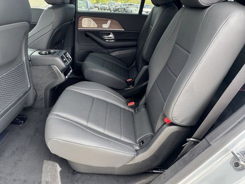 New 2025 Mercedes-Benz GLS 450 4MATIC image 30