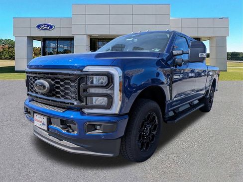 Certified 2026 Ford F250 Lariat w/ Black Appearance Package image 4