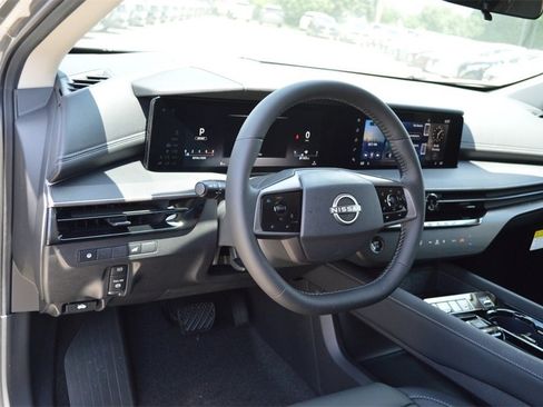 New 2025 Nissan Murano SV image 24