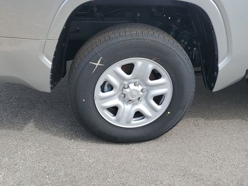 Certified 2026 Toyota Tundra SR AWD/4WD image 5