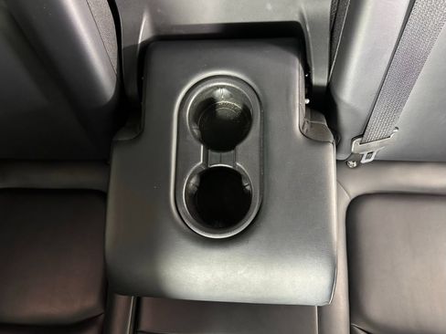 Used 2023 Tesla Model Y Long Range AWD/4WD image 35