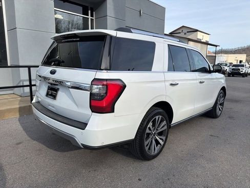 Used 2021 Ford Expedition Limited image 3