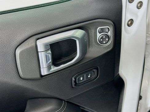 Used 2023 Jeep Gladiator Overland w/ Trailer Tow Package image 20