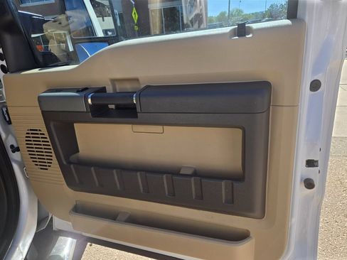 Used 2011 Ford F250 Lariat w/ Lariat Interior Pkg AWD/4WD image 25
