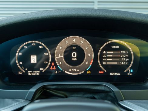 Certified 2025 Porsche 911 Carrera RWD image 24