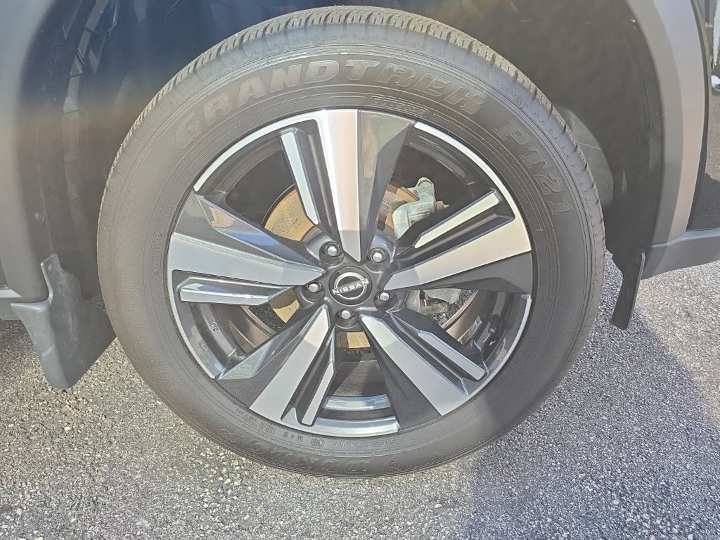 Certified 2025 Nissan Rogue SL AWD/4WD image 23