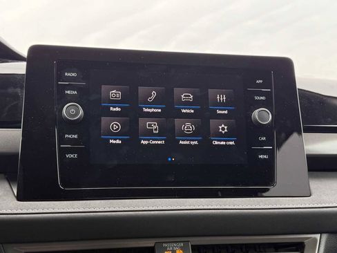 New 2026 Volkswagen Taos SE AWD/4WD image 15