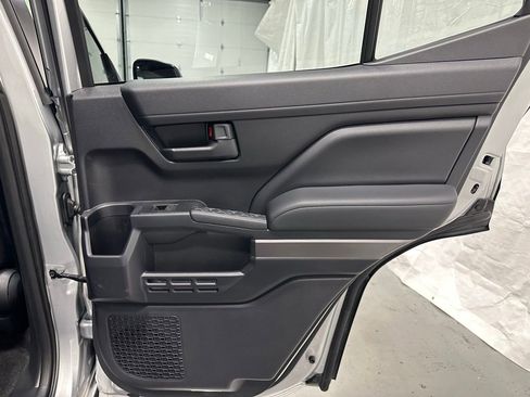 Used 2025 Toyota 4Runner SR5 image 49