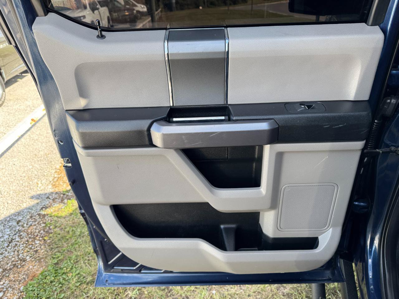 Used 2018 Ford F150 XLT AWD/4WD image 23