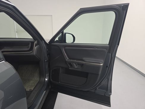 Used 2024 Rivian R1S Adventure Quad AWD/4WD image 18