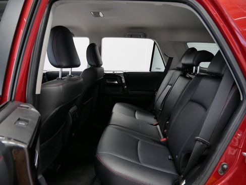 Used 2024 Toyota 4Runner TRD Off-Road Premium image 10