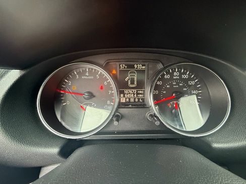 Used 2012 Nissan Rogue SL image 17