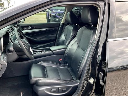 Used 2017 Nissan Maxima 3.5 SV FWD image 18