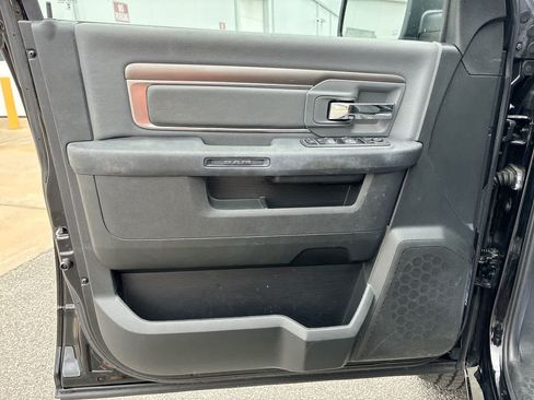 Used 2024 RAM 1500 Classic SLT AWD/4WD image 19