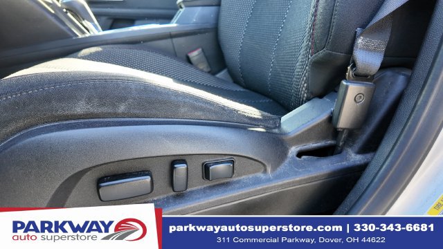 Used 2016 Chevrolet Equinox LS AWD/4WD image 19