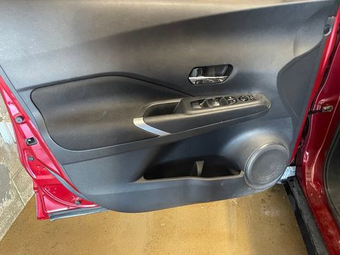 Certified 2023 Nissan Kicks SV FWD image 9