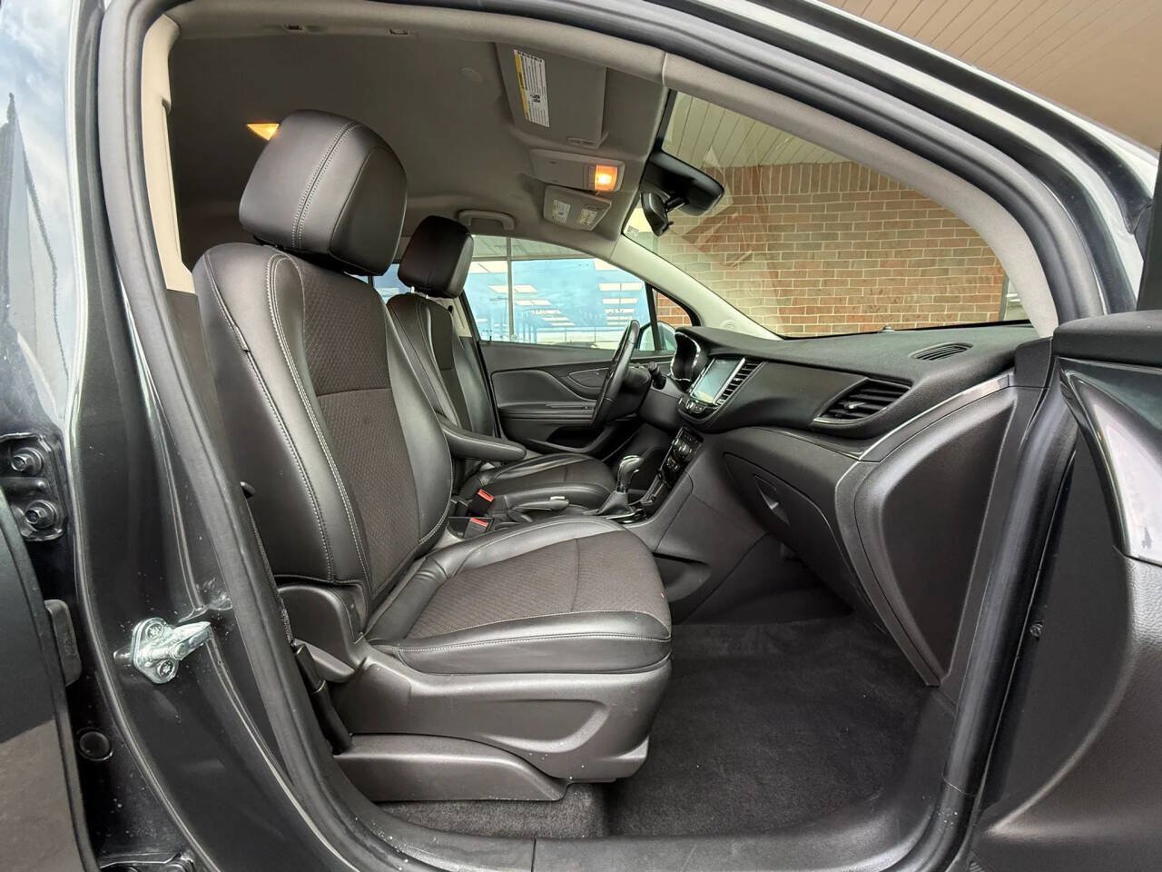 Used 2018 Buick Encore Preferred FWD image 17