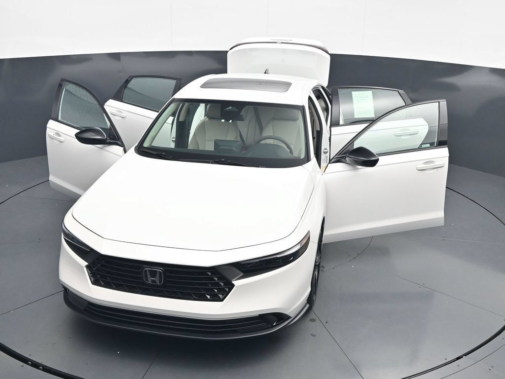 Used 2026 Honda Accord SE image 42