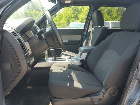 Used 2010 Mercury Mariner 2WD image 11