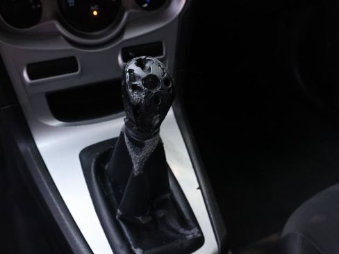 Used 2014 Ford Fiesta SE w/ Exterior Protection Package FWD image 11