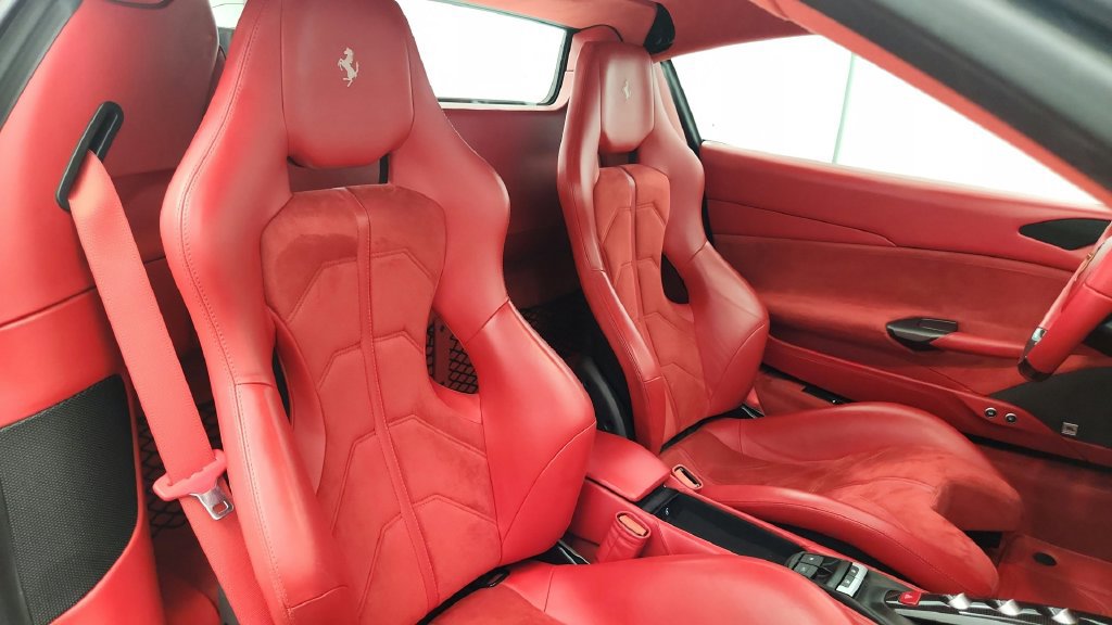 Used 2017 Ferrari 488 Spider RWD image 50