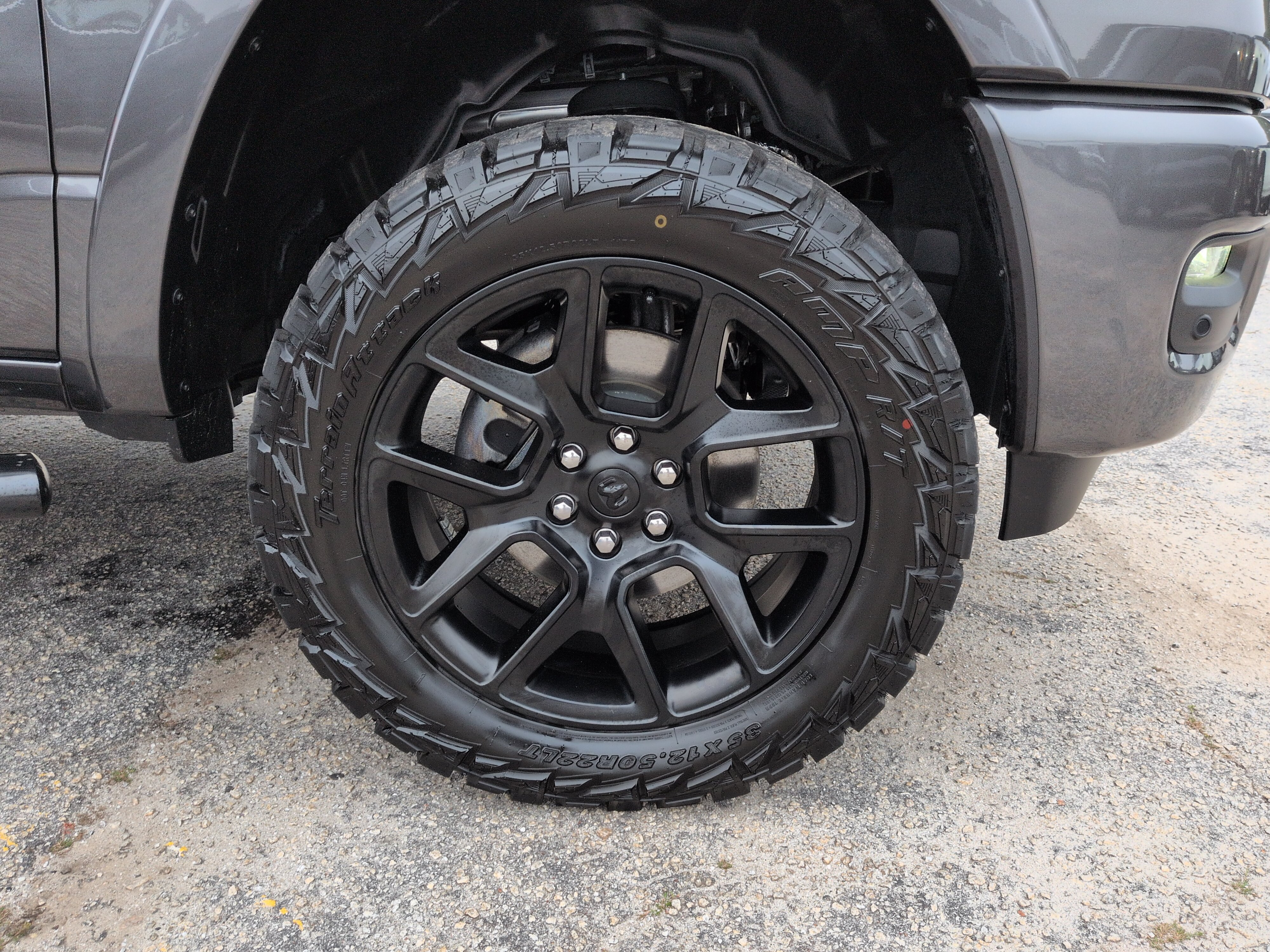 Used 2026 RAM 1500 Laramie w/ Night Edition AWD/4WD image 9
