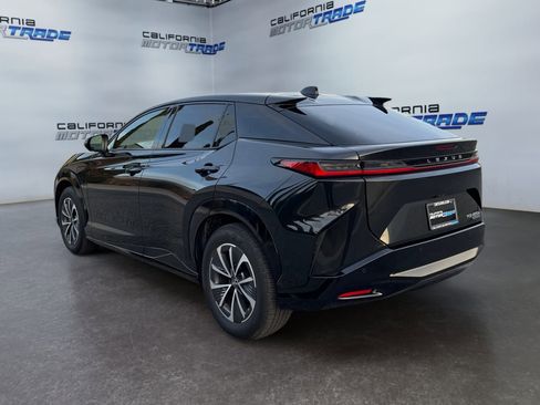 Used 2023 Lexus RZ 450e Premium w/ Technology Package image 7