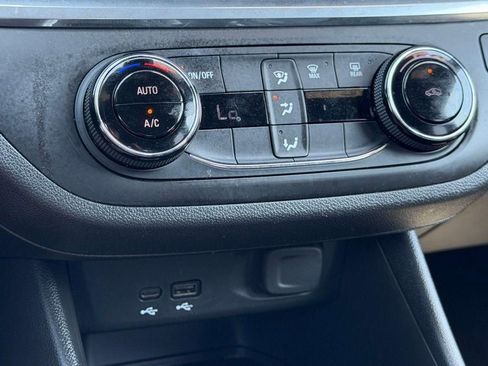 Used 2024 Buick Envista Preferred FWD image 21