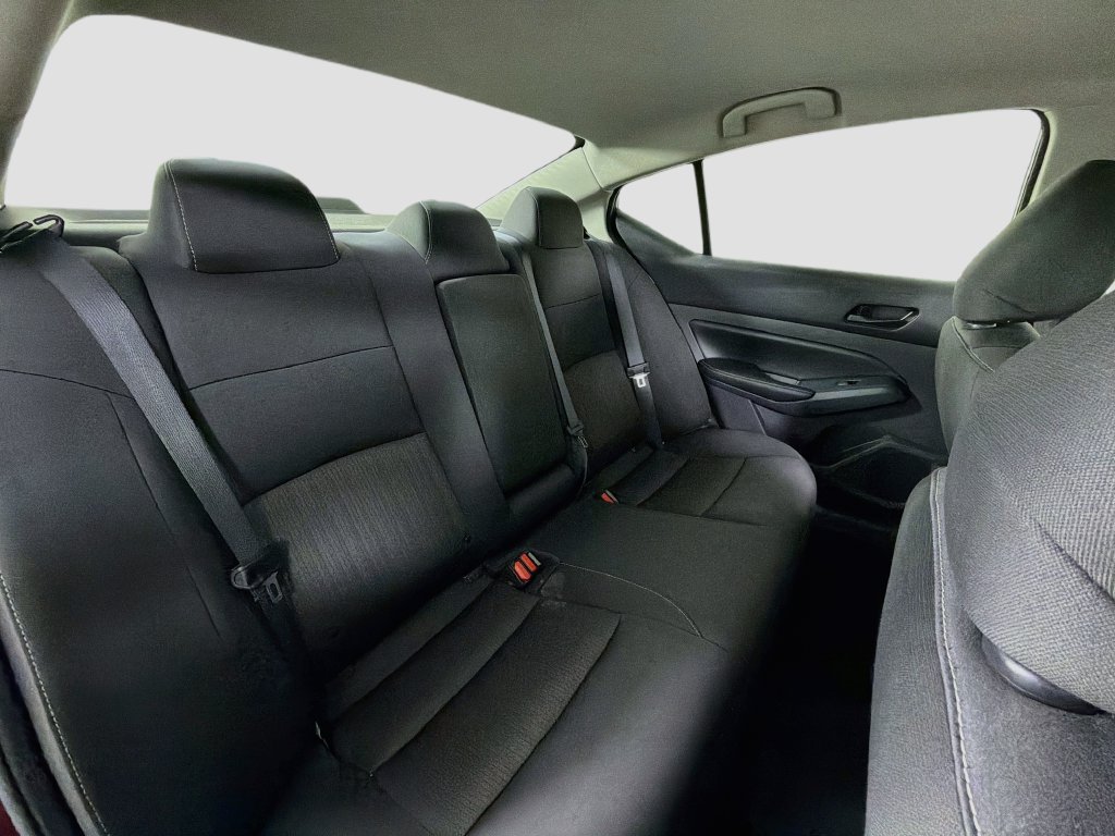 Used 2025 Nissan Altima 2.5 SV FWD image 29