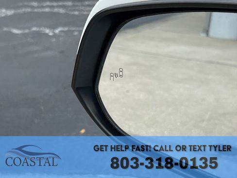 Used 2017 Toyota Tacoma TRD Off-Road w/ Premium & Technology Package image 32